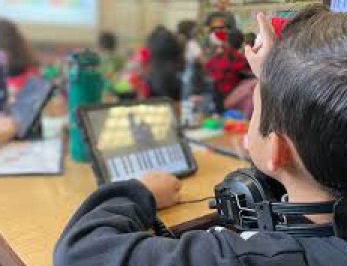 Peran Guru dalam Membentuk Motivasi Belajar Siswa